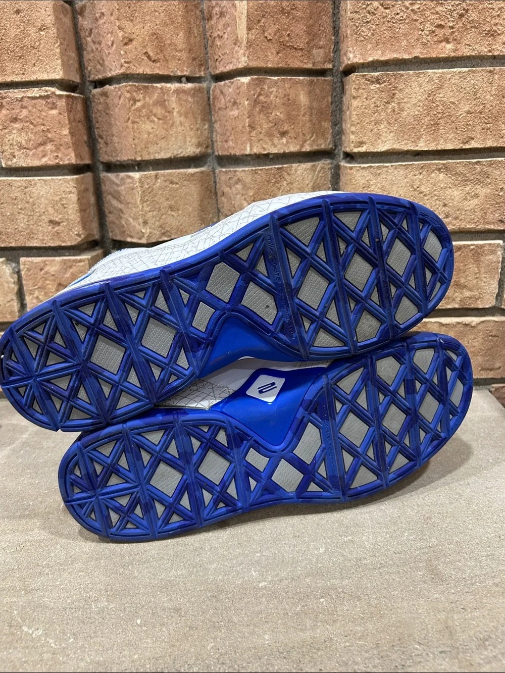 Nike men’s lebron